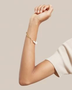 Gisel B Celebrate 24K Gold Plated Pearl Detail Chain Bracelet