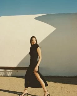 No Less Than Yimei Side Slit Midi Dress