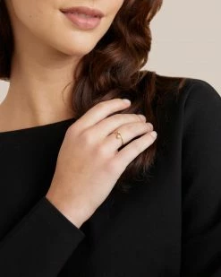 Kozakh Dos Dia Bezel Ring