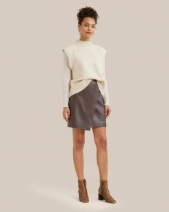 Sky Ocean Development Limited Kita Sleeveless Sweater Shell