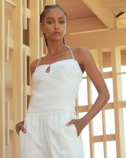 Hua Jia Yessy Linen Halter-Neck Top