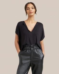 UBASE INTERNATIONAL, INC. Demi V-Neck Short-Sleeve Tee Lounge