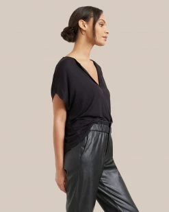 UBASE INTERNATIONAL, INC. Demi V-Neck Short-Sleeve Tee Lounge