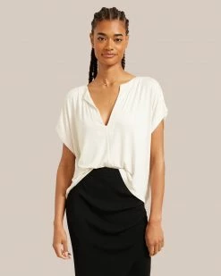 UBASE INTERNATIONAL, INC. Demi V-Neck Short-Sleeve Tee Lounge