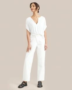 UBASE INTERNATIONAL, INC. Demi V-Neck Short-Sleeve Tee Lounge