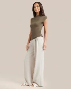 UBASE INTERNATIONAL, INC. Esme Sleeveless Slit-Neck Tank Lounge