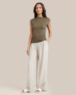 UBASE INTERNATIONAL, INC. Esme Sleeveless Slit-Neck Tank Lounge