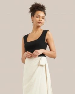 Machete Work Gold Chunky Midi Hoops