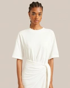 SOKO Accessories Gold Oval Hoop Earrings