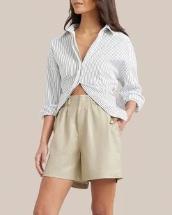 Hua Jia Kipp Paperbag Vegan Leather Short Clothing