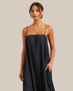 Hua Jia Vacation Solange Crinkled Maxi Dress