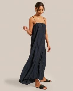 Hua Jia Vacation Solange Crinkled Maxi Dress