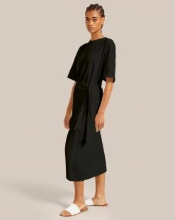 Hua Shang Group (H.K.) Ltd Clothing Tove T-Shirt Wrap Maxi Dress