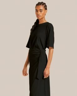 Hua Shang Group (H.K.) Ltd Clothing Tove T-Shirt Wrap Maxi Dress