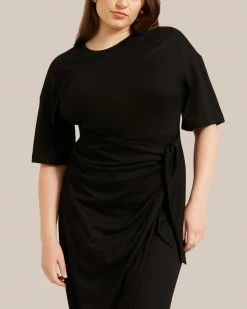Hua Shang Group (H.K.) Ltd Clothing Tove T-Shirt Wrap Maxi Dress