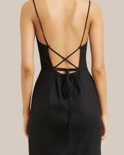 Hua Jia Yanelly Apron Lace-Up Stretch Linen Dress