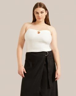 Hua Jia Yessy Linen Halter-Neck Top